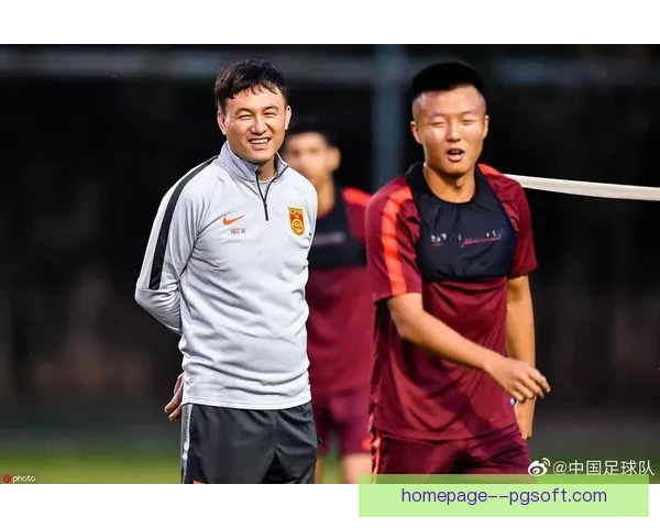 梅西对阵切尔西的亚洲杯战术价值深度解析与启示比赛体系与攻防博弈